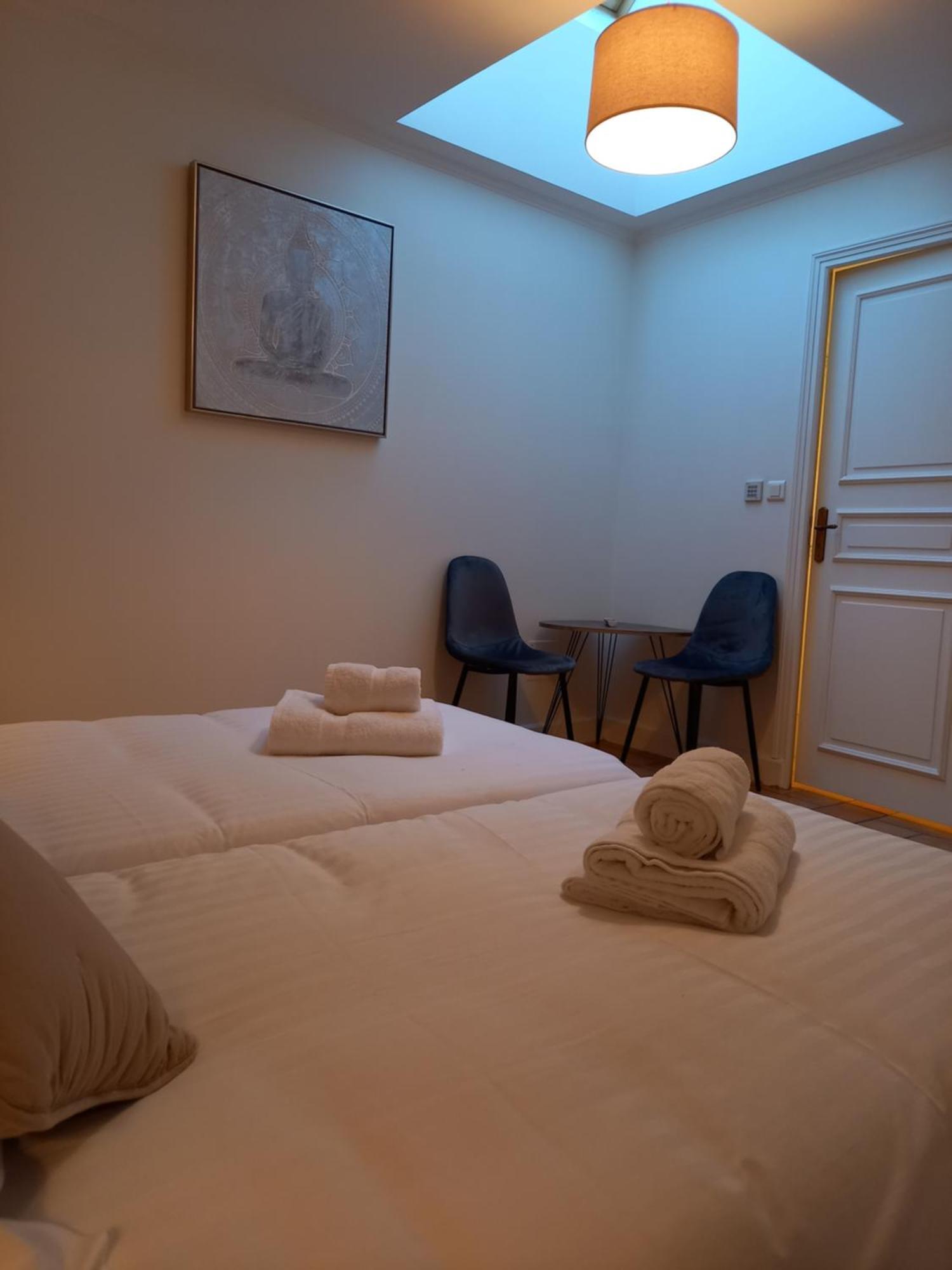 Hotel De La Halle Nolay  외부 사진