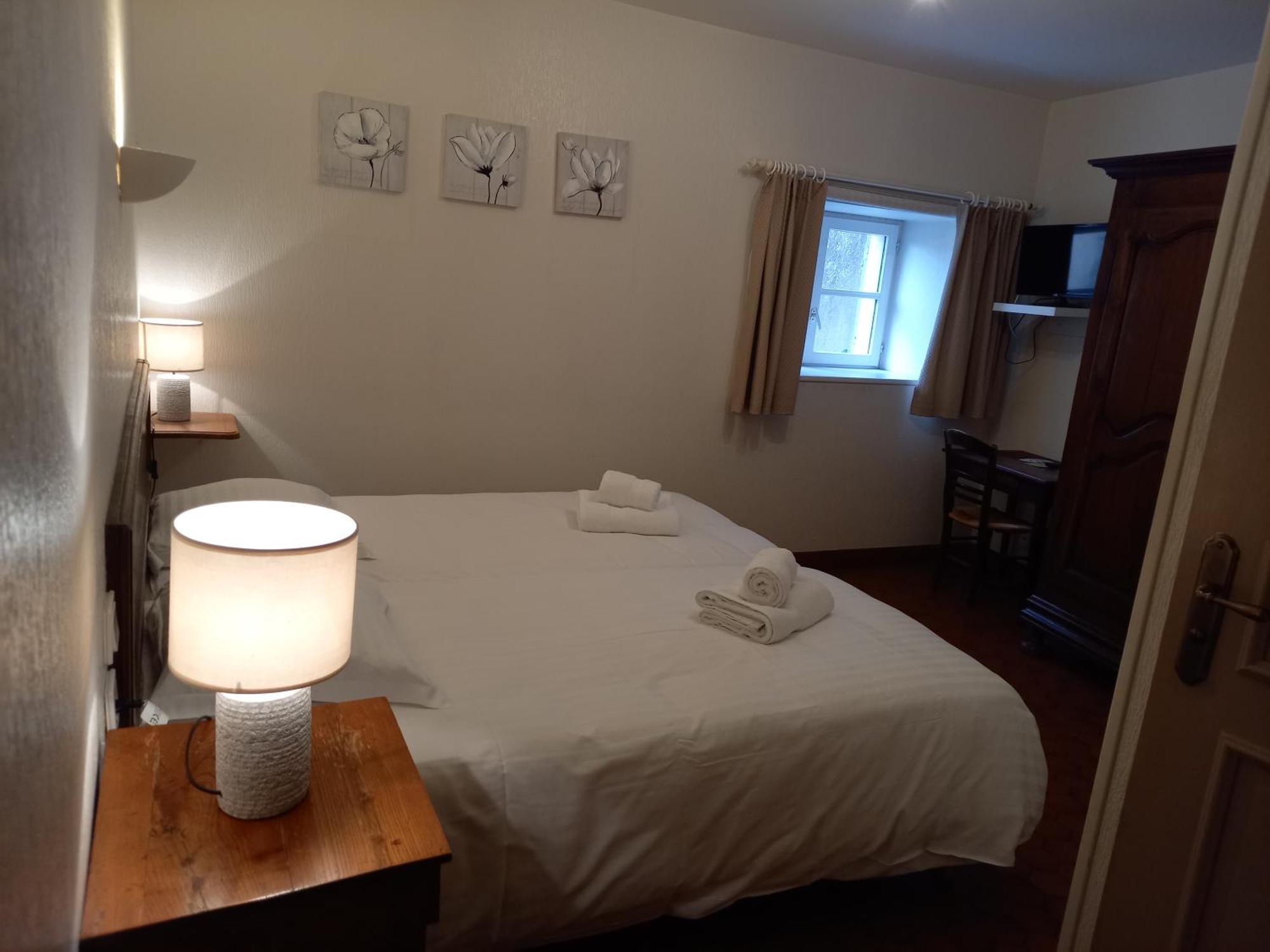 Hotel De La Halle Nolay  외부 사진