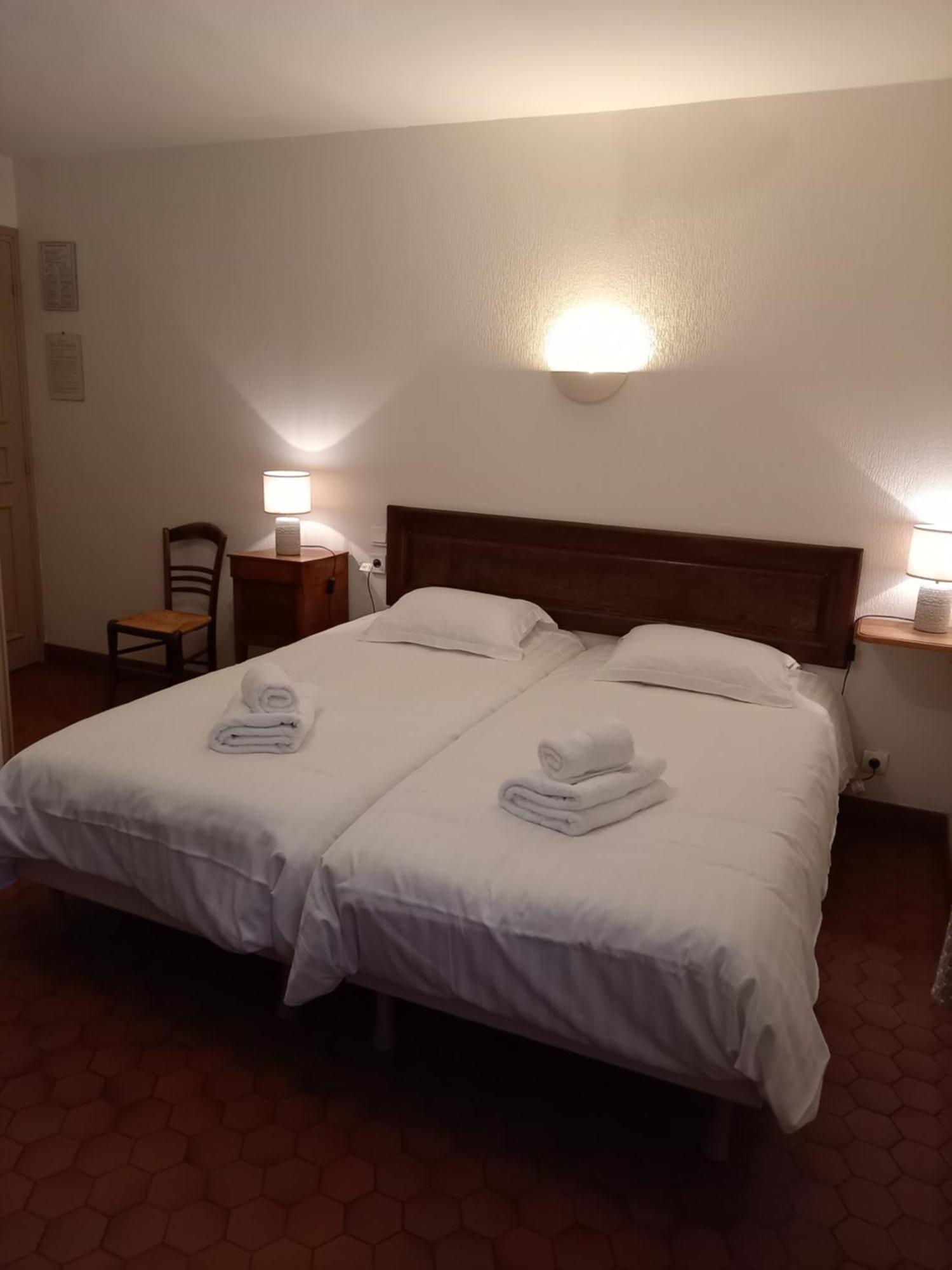 Hotel De La Halle Nolay  외부 사진