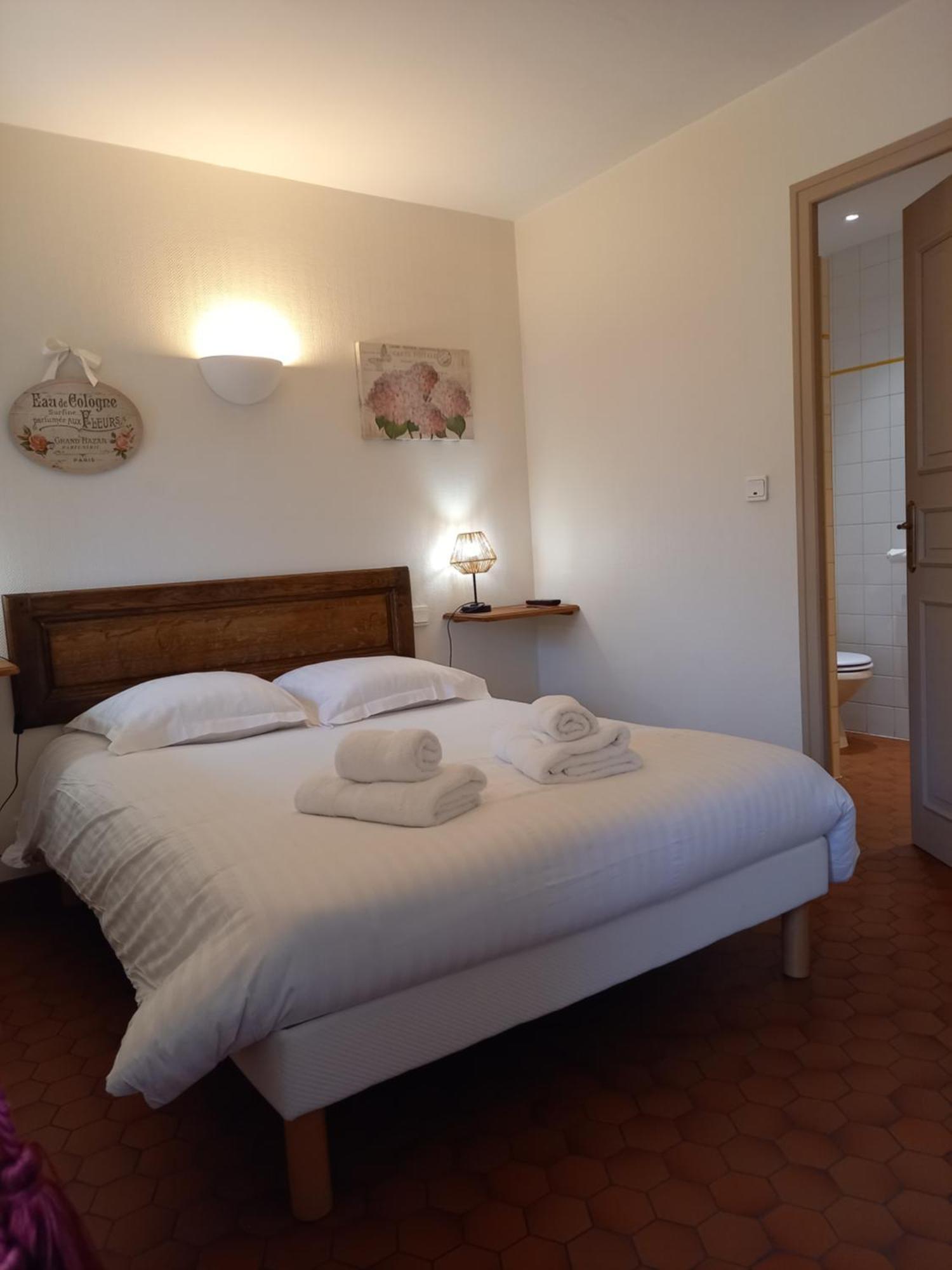 Hotel De La Halle Nolay  외부 사진