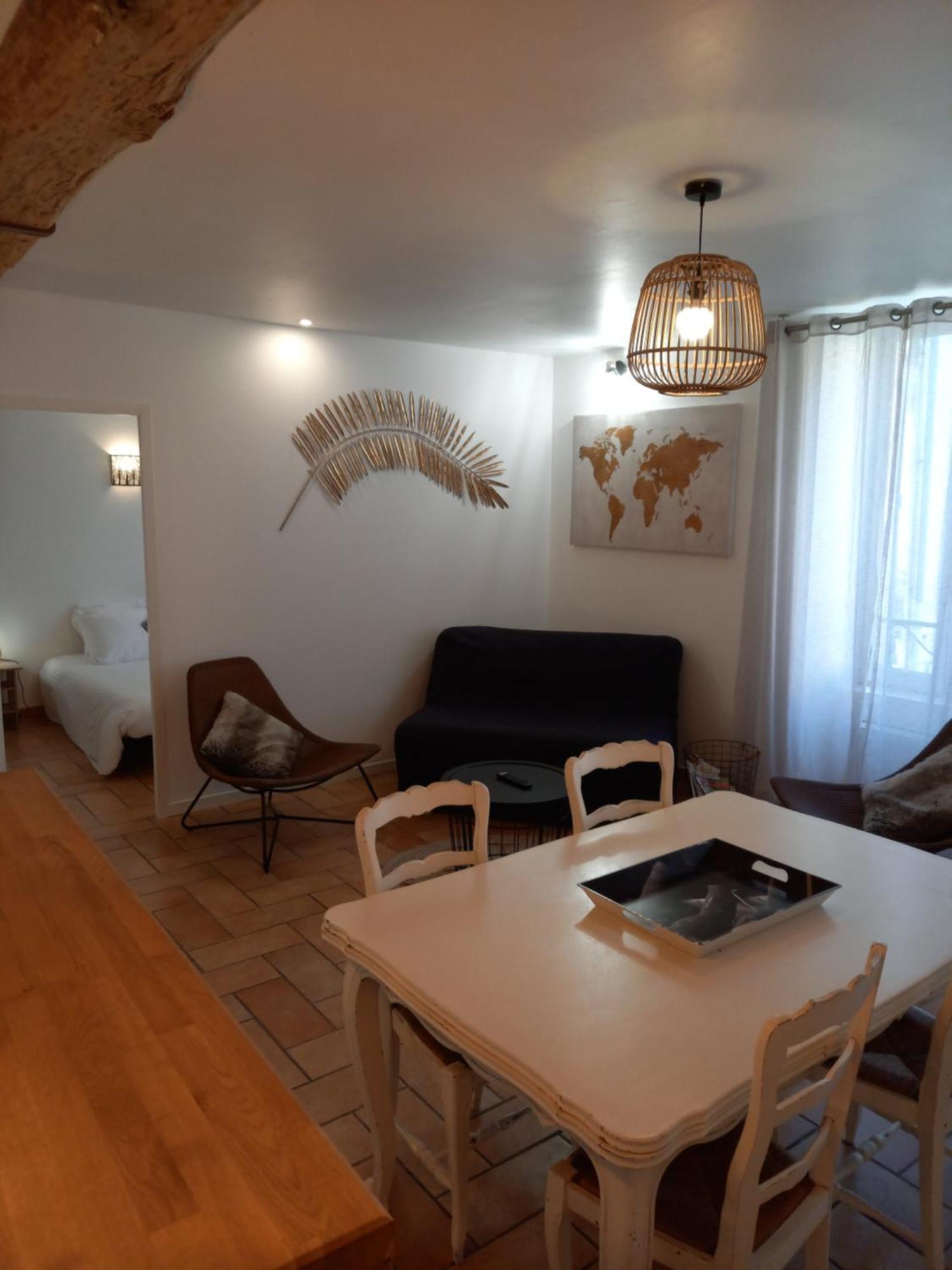 Hotel De La Halle Nolay  외부 사진