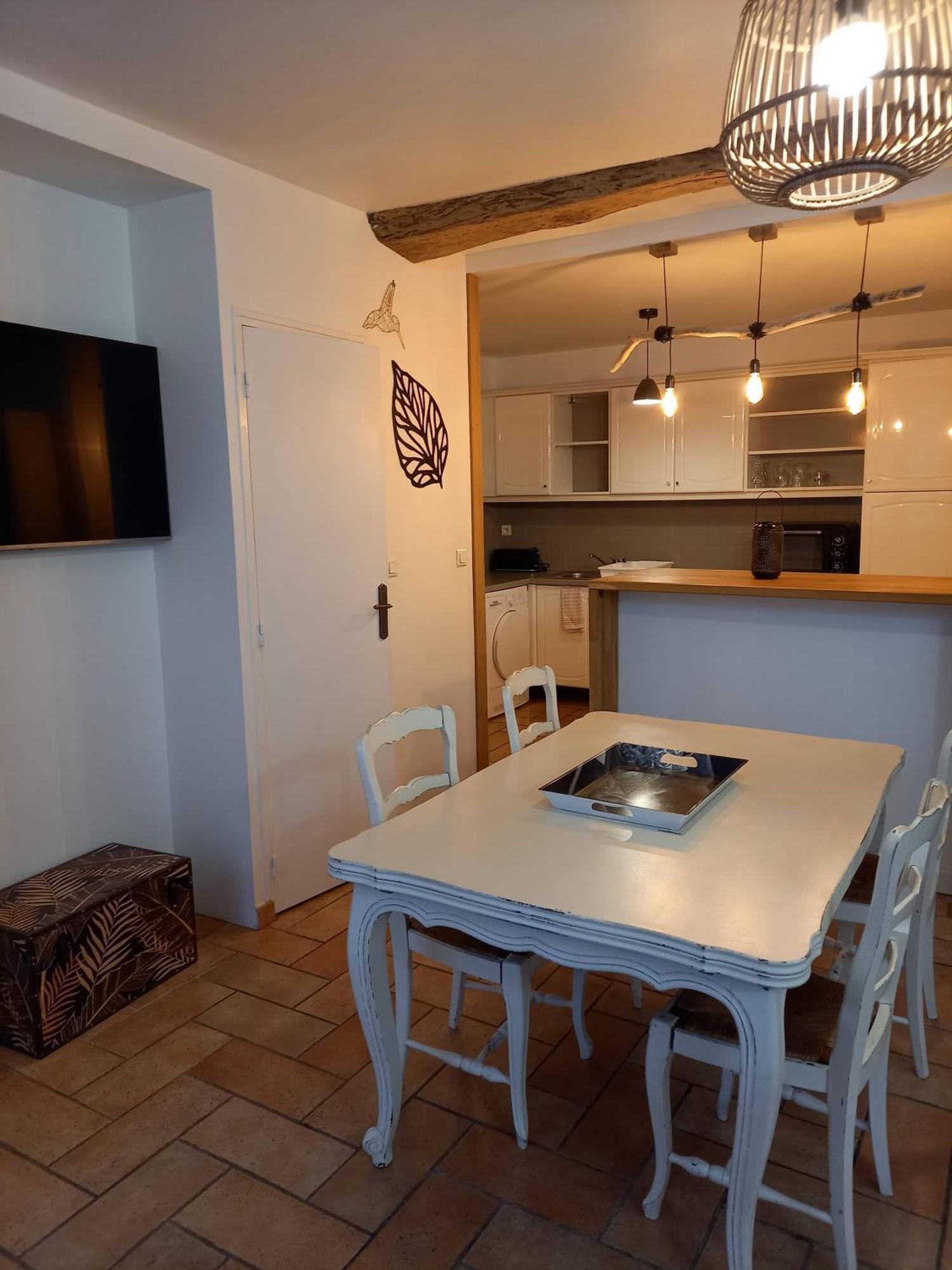Hotel De La Halle Nolay  외부 사진