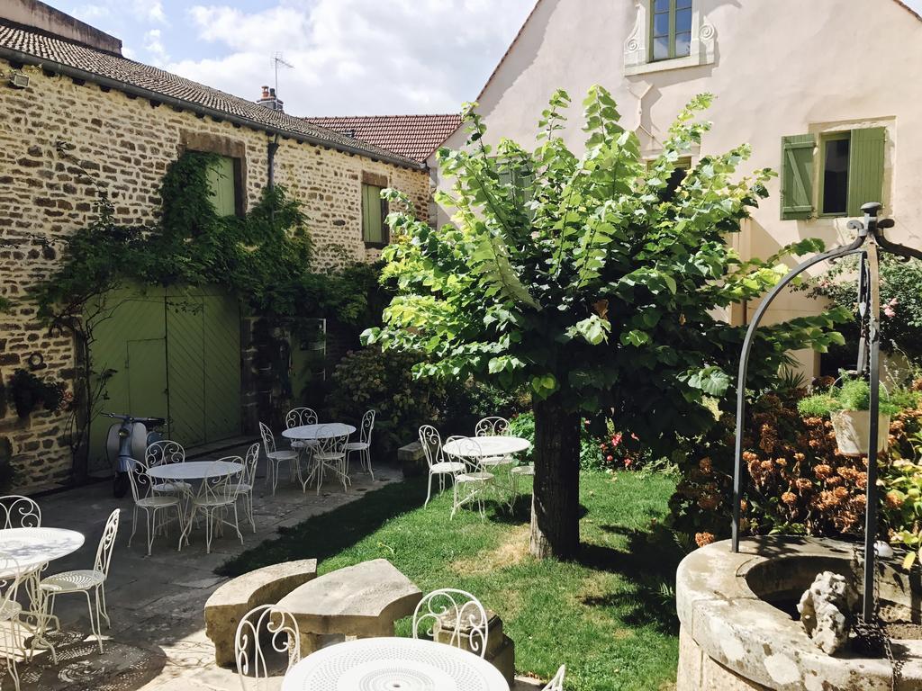 Hotel De La Halle Nolay  외부 사진